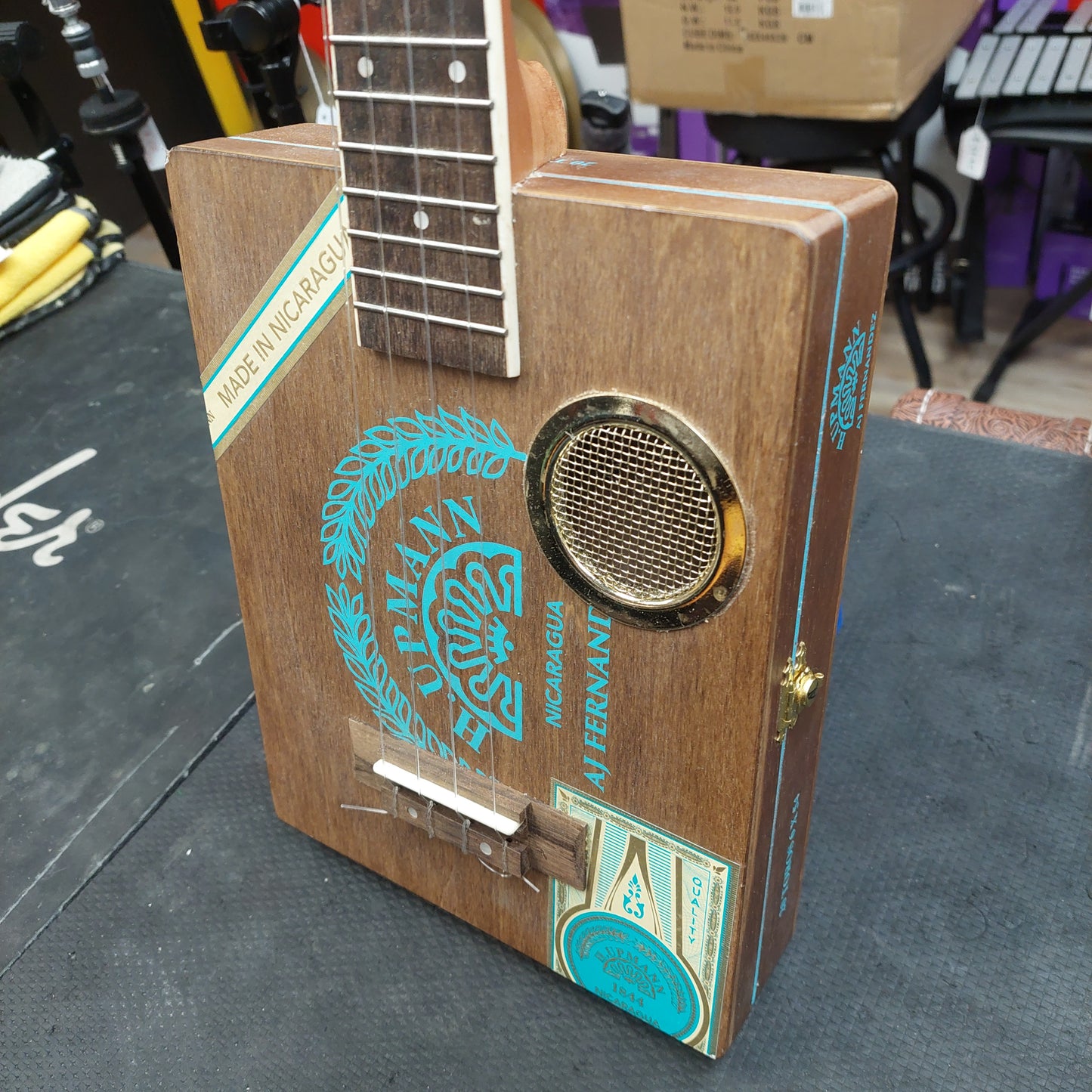 Gerry Edmonds H Upmann Cigar Box Concert Ukulele "Made In Hemet California" SN# U152