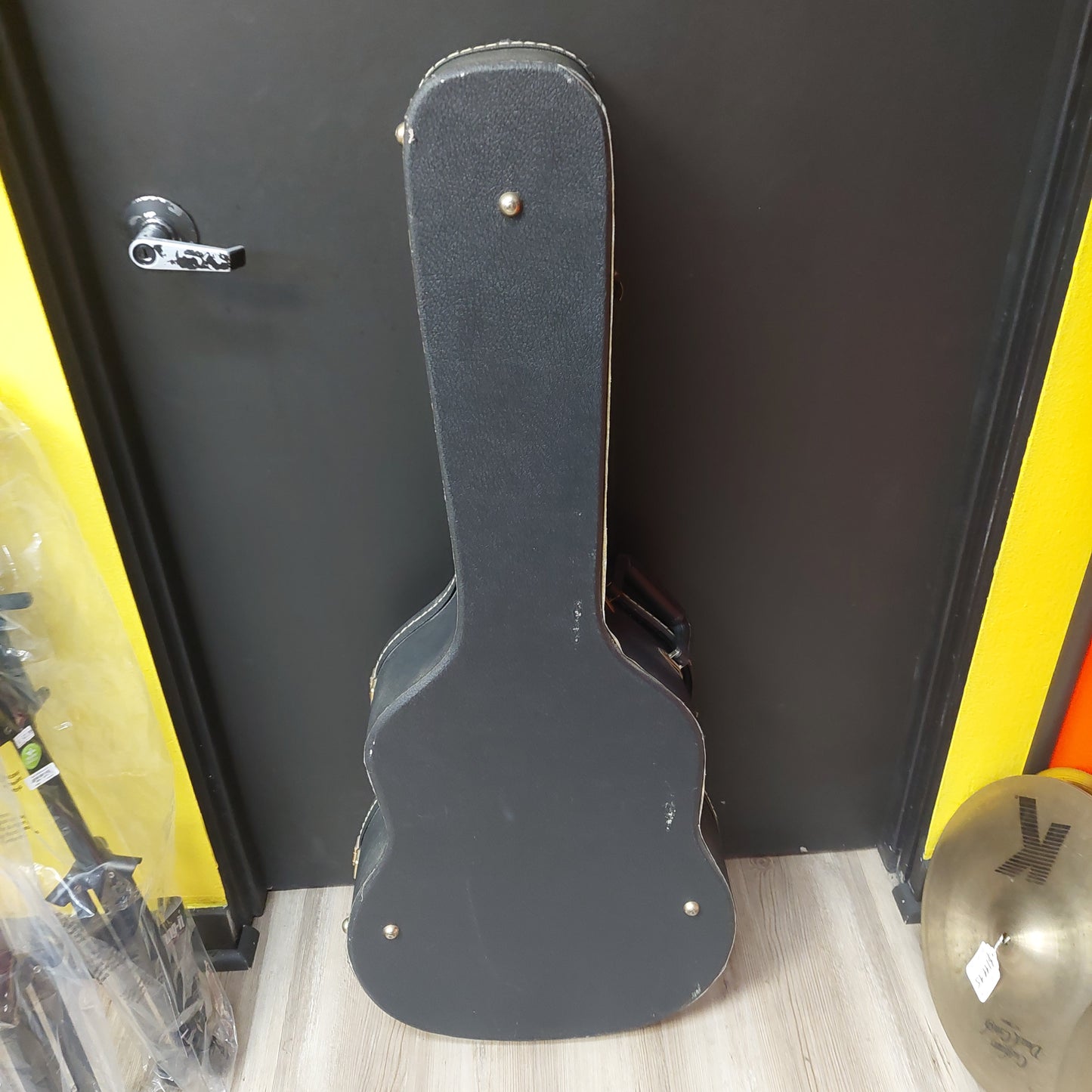 Classical Guitar Hard Case - Black (USED)