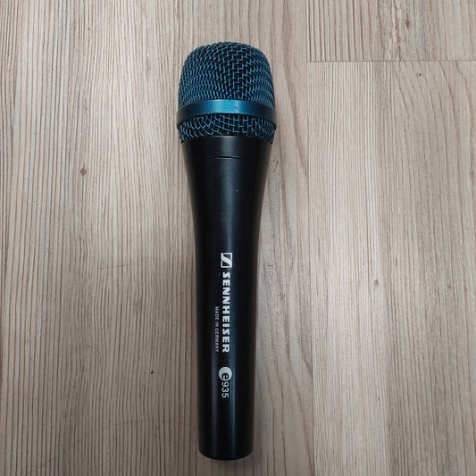SENNHEISER e935 Dynamic Cardioid Microphone (USED) "Made In Germany"