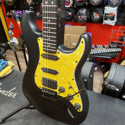 Winzz HSS Strat Electric Guitar - Black w/ Yellow Pickguard (USED)