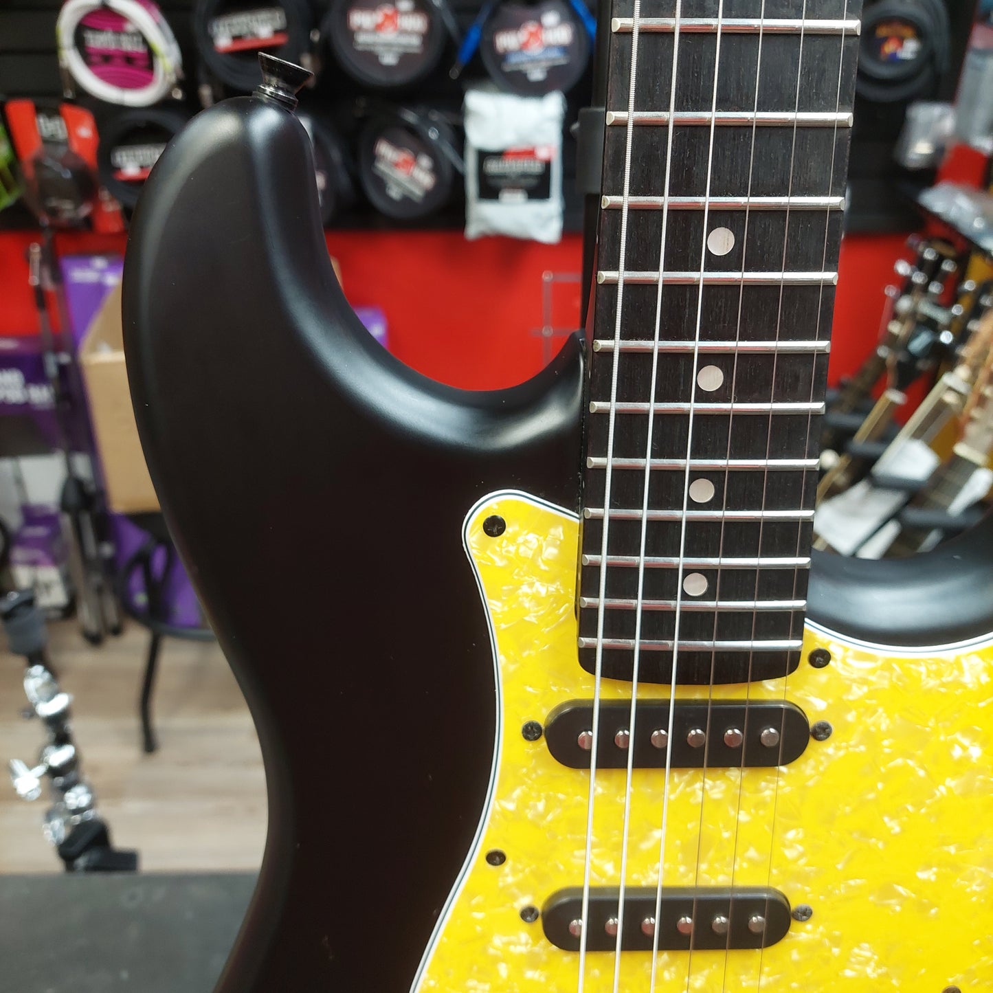 Winzz HSS Strat Electric Guitar - Black w/ Yellow Pickguard (USED)
