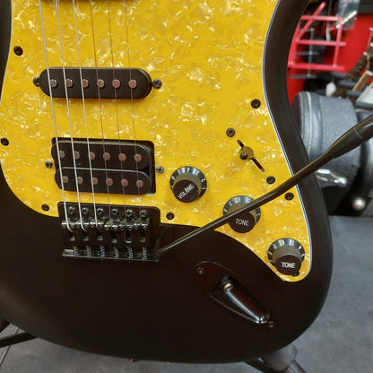 Winzz HSS Strat Electric Guitar - Black w/ Yellow Pickguard (USED)