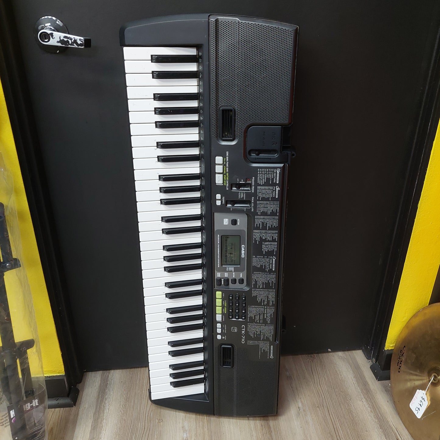 Casio CTK-710 61-Key Electronic Keyboard (USED) No Power Supply