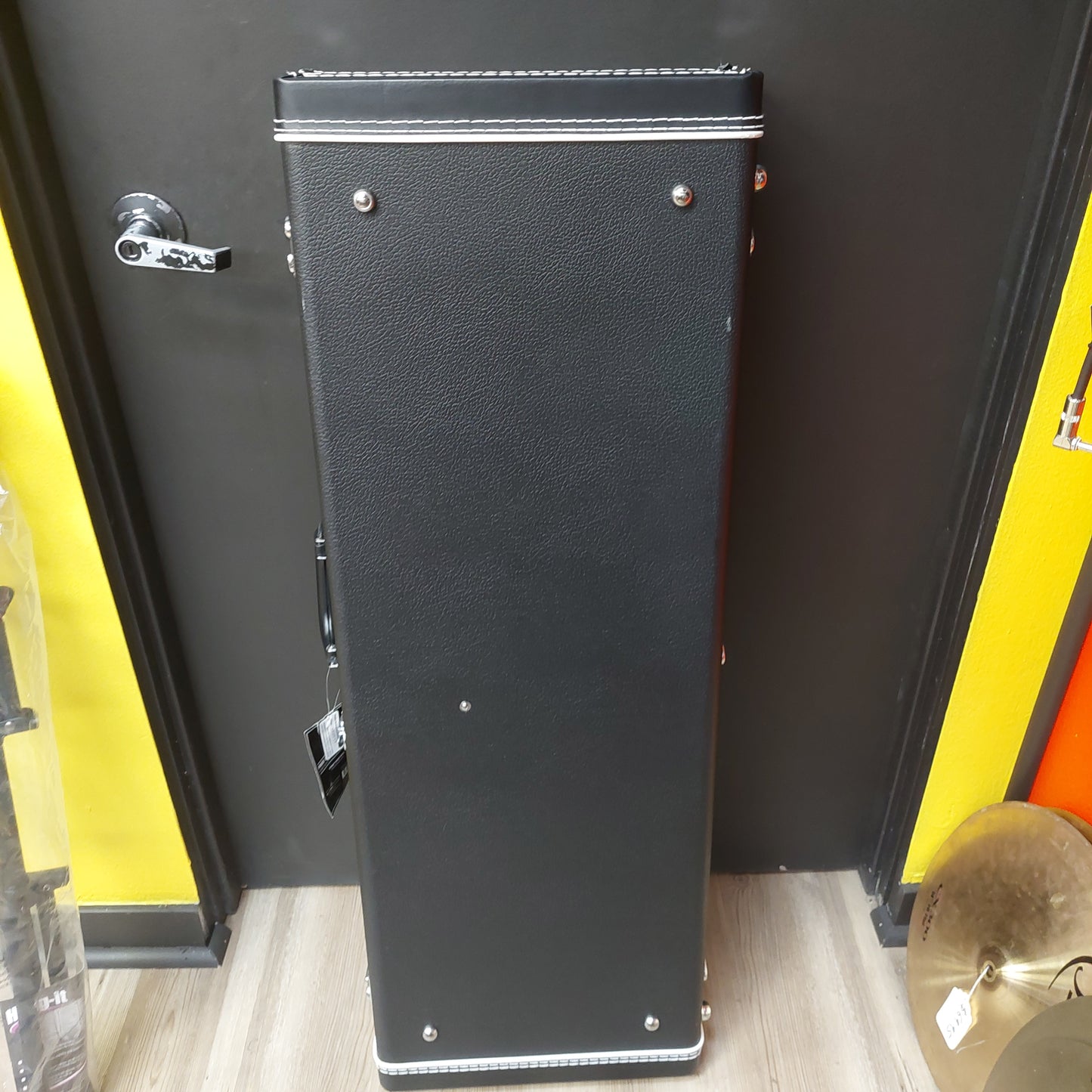 Fender Classic Series Wood Stratocaster / Telecaster Case (NEW OLD STOCK)