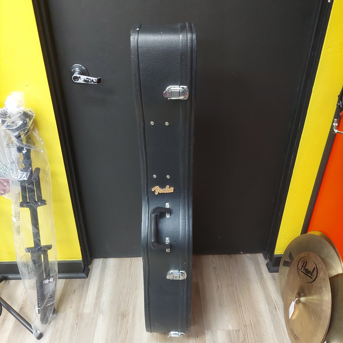 Fender Dreadnought Acoustic Guitar Hard Case - Black (USED)