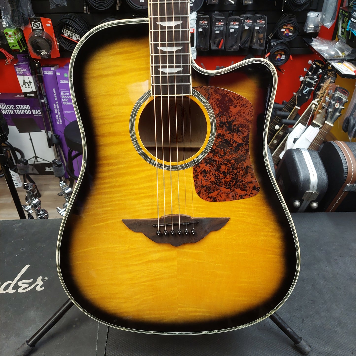 Urban Player by Keith Urban Acoustic Guitar - Sunburst (USED)
