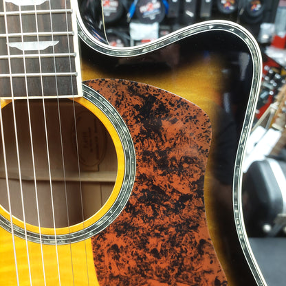 Urban Player by Keith Urban Acoustic Guitar - Sunburst (USED)