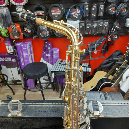 Vito Alto Saxophone - Gold Lacquer Finish w/ Hard Case (USED) "Made In Taiwan" Serial #540150