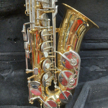 Vito Alto Saxophone - Gold Lacquer Finish w/ Hard Case (USED) "Made In Taiwan" Serial #540150
