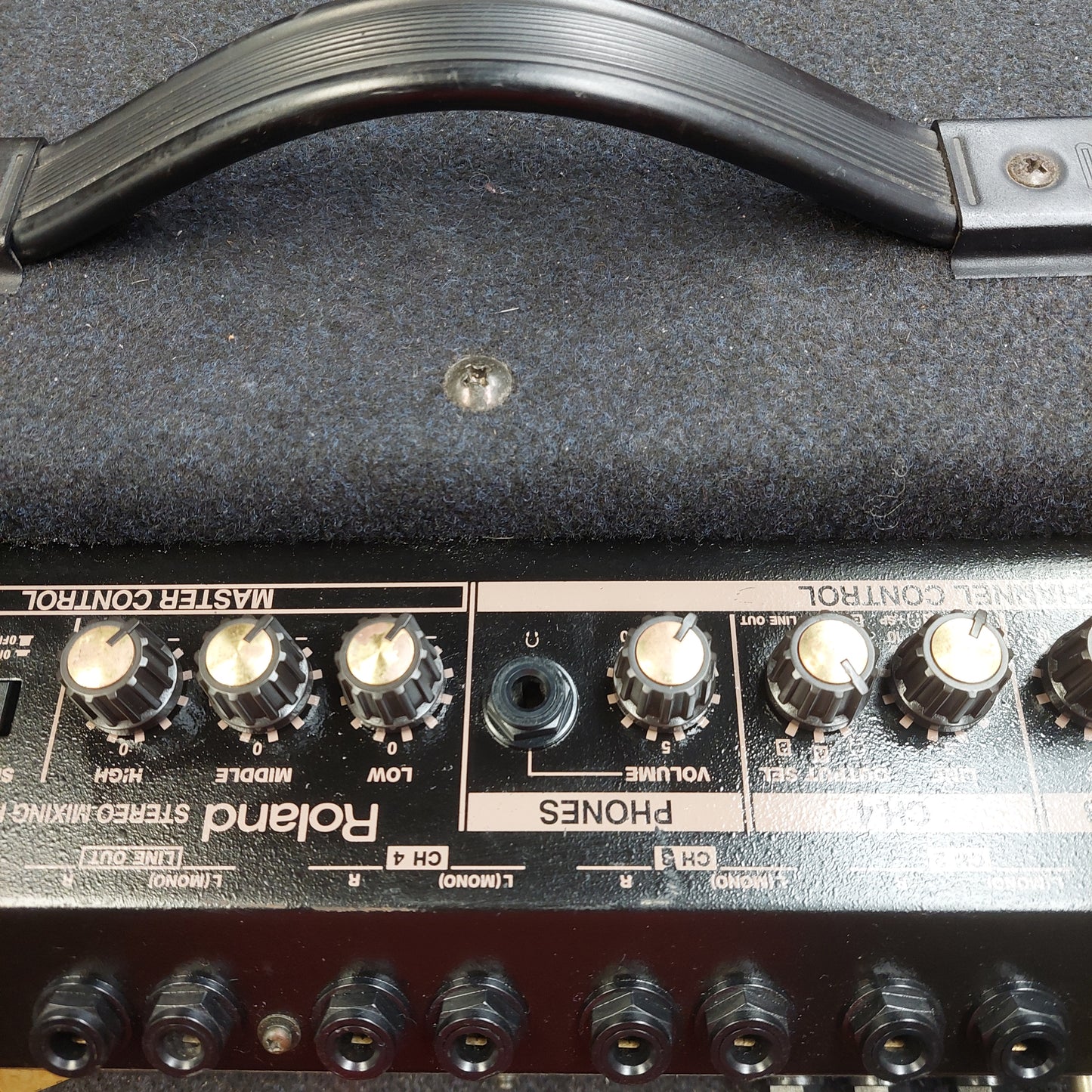 2000's Roland KC-350 Keyboard Amp, 12” Speaker - 180 Watts "Made in USA" SN# AT30045