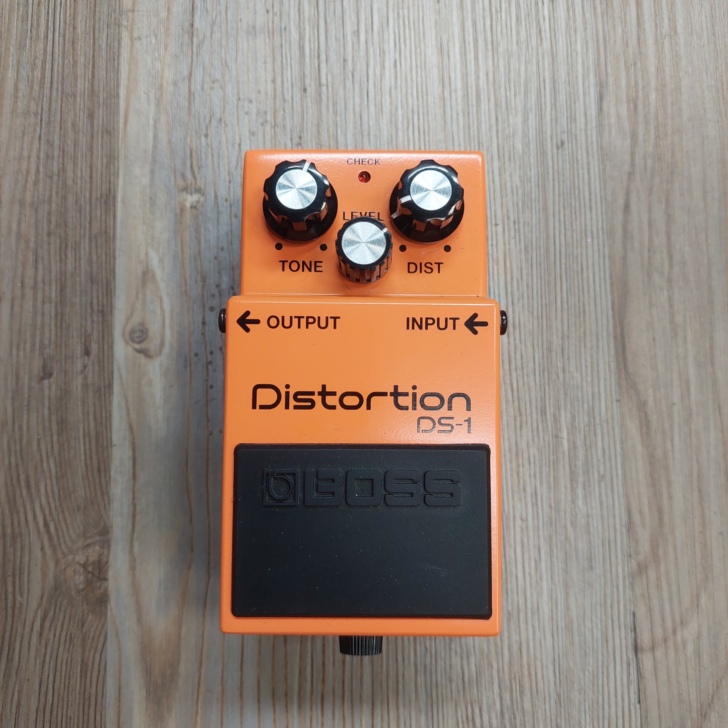 BOSS DS-1 Distortion Pedal (USED) SN# C1S3282