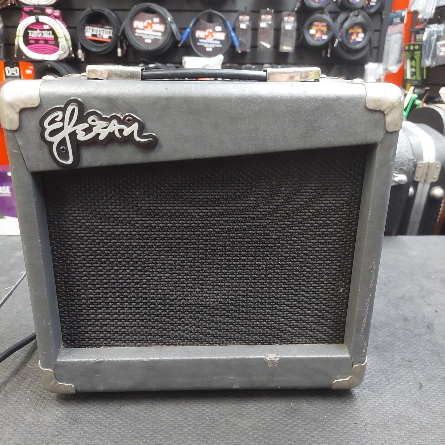 2005 Esteban G-10 Guitar Amplifier - Gray (USED)