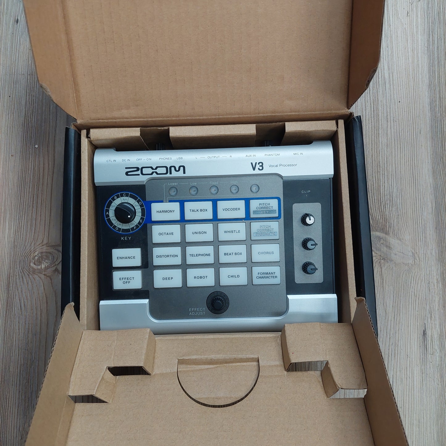 Zoom V3 Vocal Processor (USED) SN# C56025946