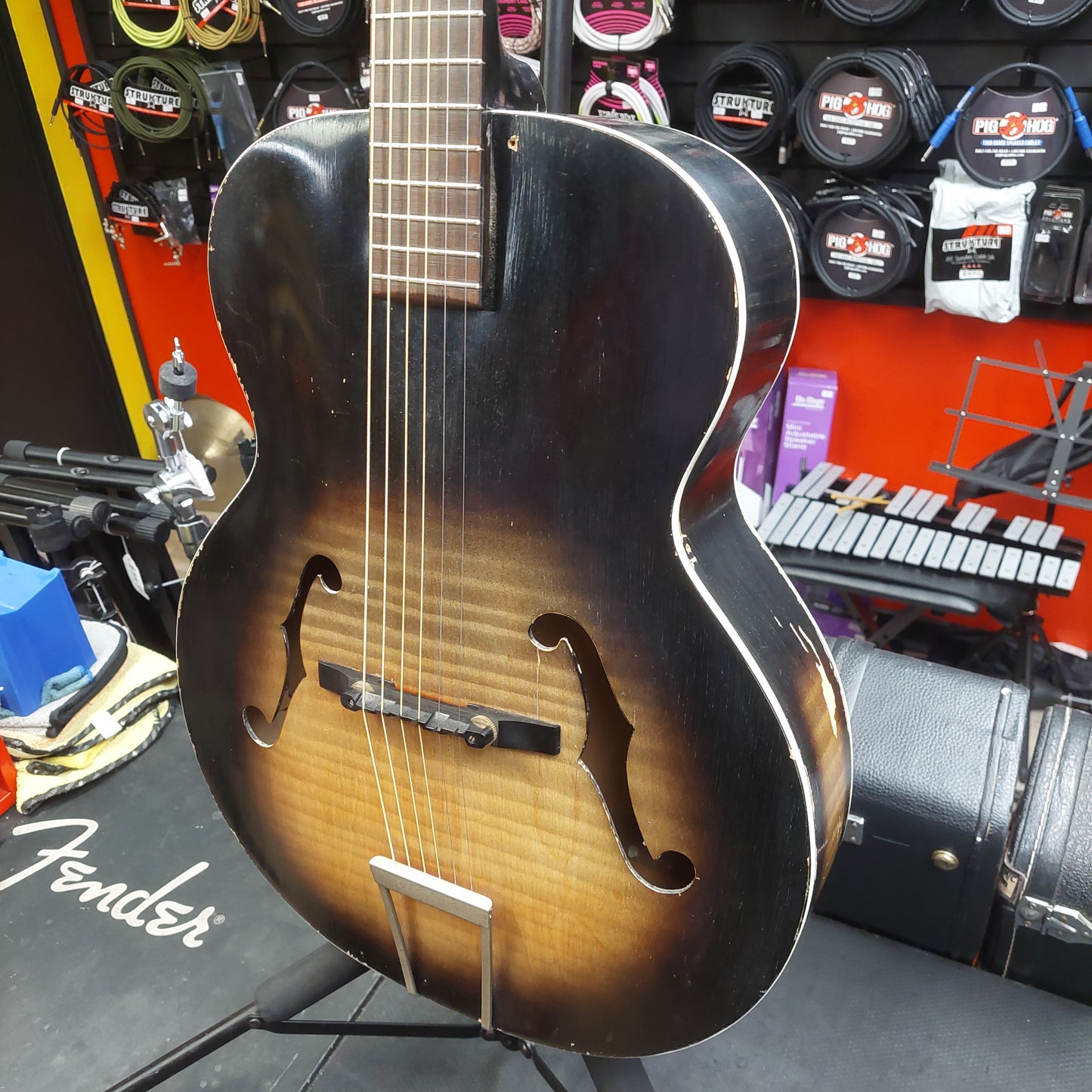 1950's Vintage Harmony Monterey Arch Top Acoustic Guitar - Sunburst Finish "Made In Chicago" (Missing Pickguard)