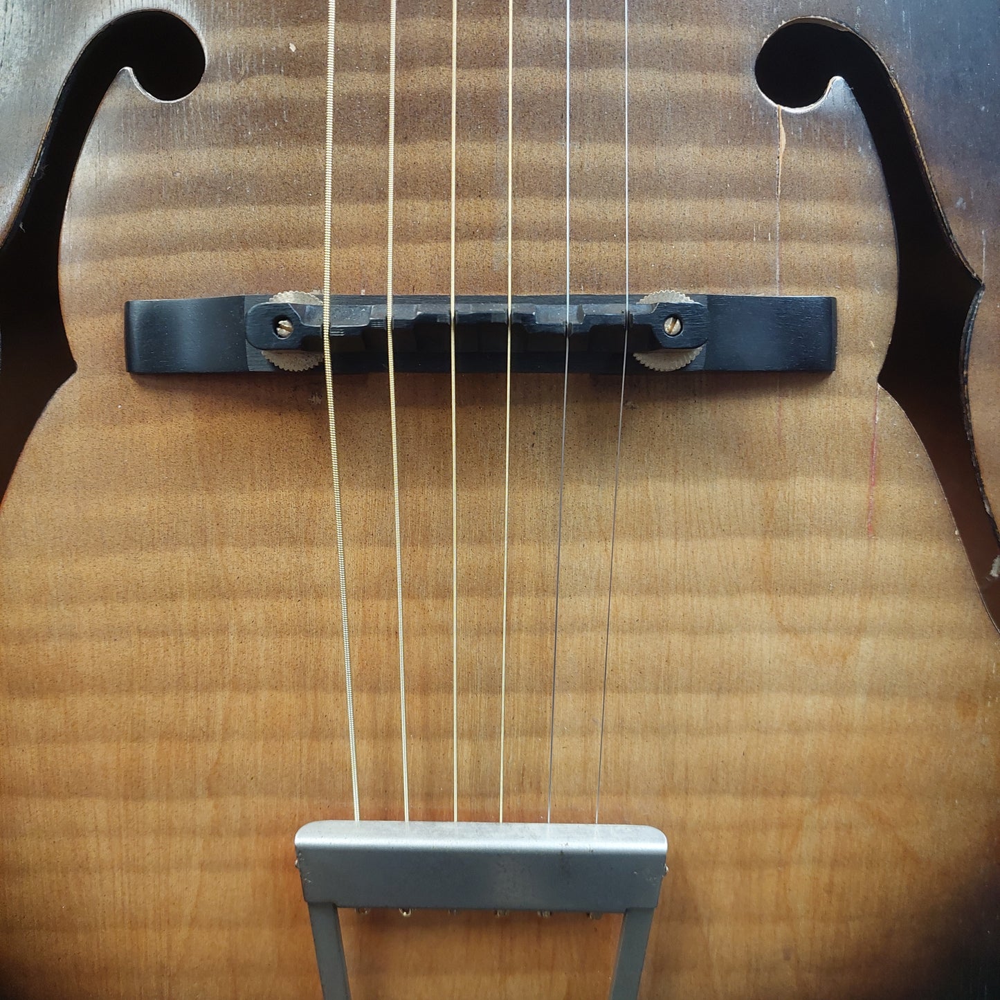 1950's Vintage Harmony Monterey Arch Top Acoustic Guitar - Sunburst Finish "Made In Chicago" (Missing Pickguard)