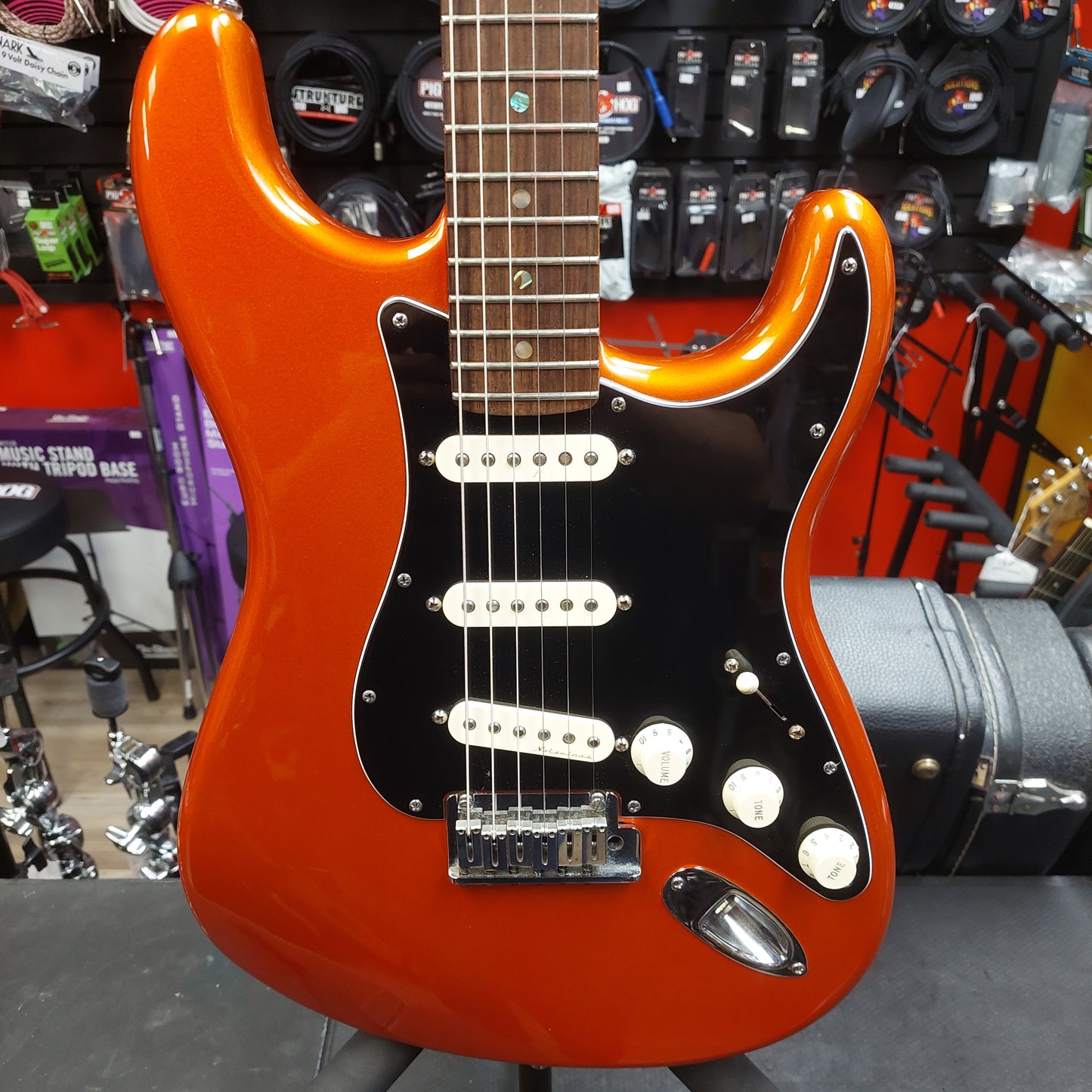 2002 Fender American Deluxe Stratocaster - Candy Tangerine w/ Fender USA Hard Case SN# DZ2110761 "Made In USA" (No Tremolo Bar)
