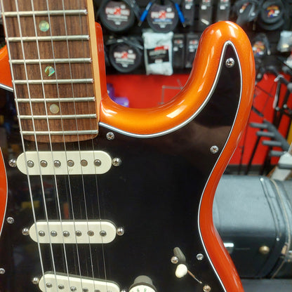 2002 Fender American Deluxe Stratocaster - Candy Tangerine w/ Fender USA Hard Case SN# DZ2110761 "Made In USA" (No Tremolo Bar)