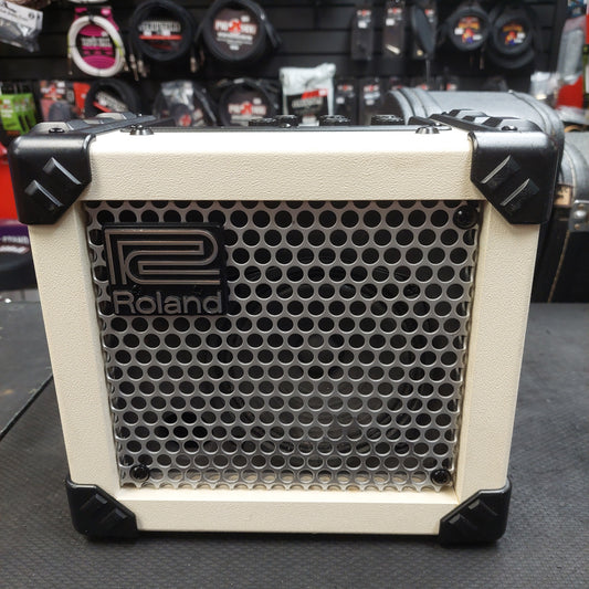 Roland Micro Cube 2W Guitar Amplifier - White (USED) SN# BW54179