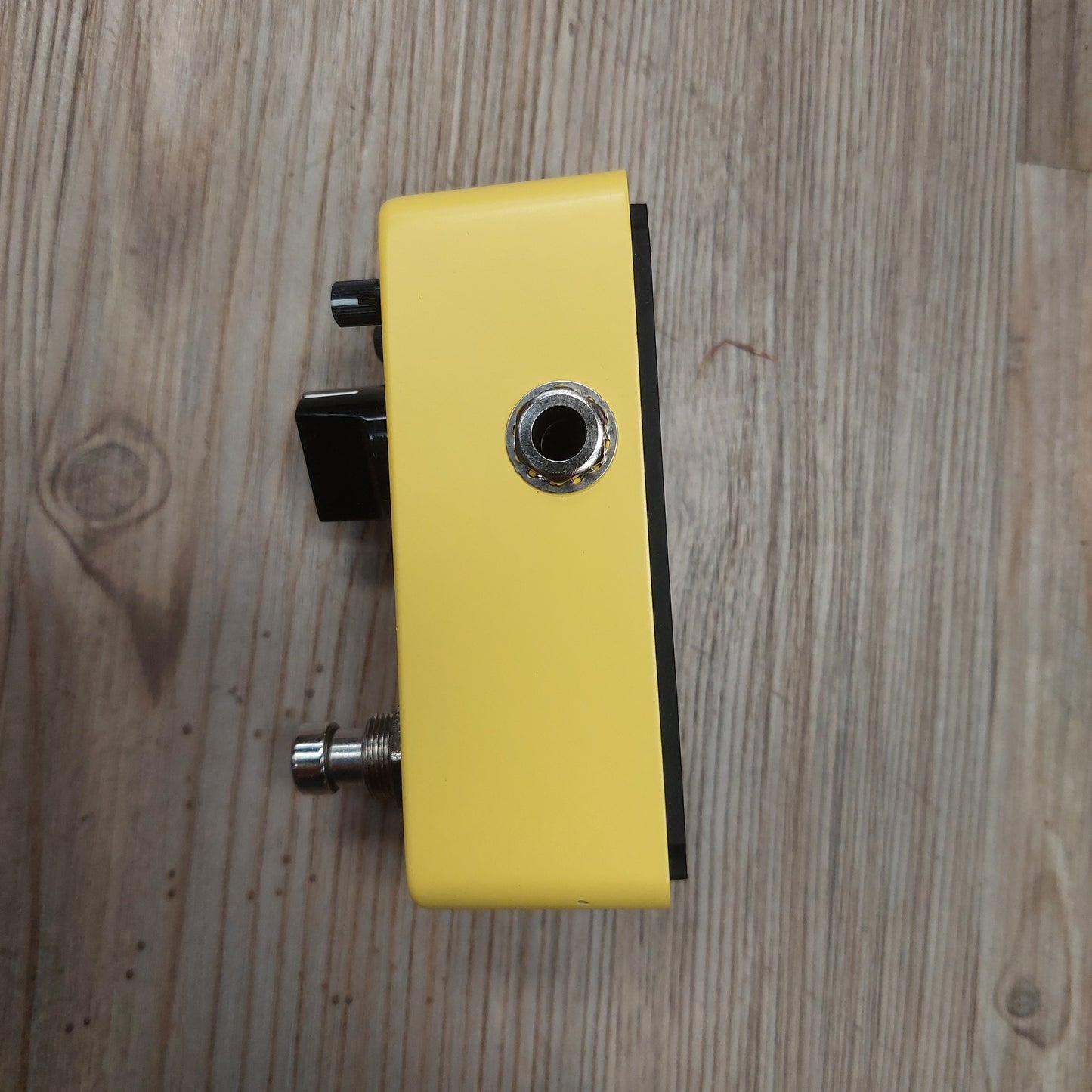 Donner Yellow Fall True Bypass Effects Pedal (USED)