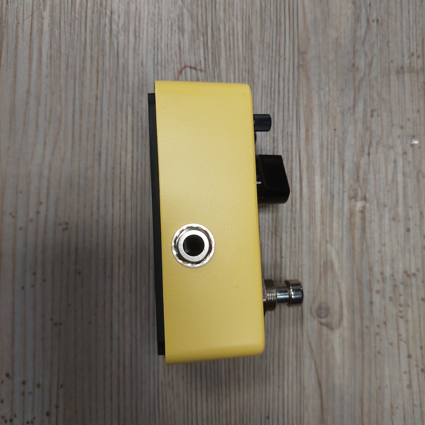 Donner Yellow Fall True Bypass Effects Pedal (USED)