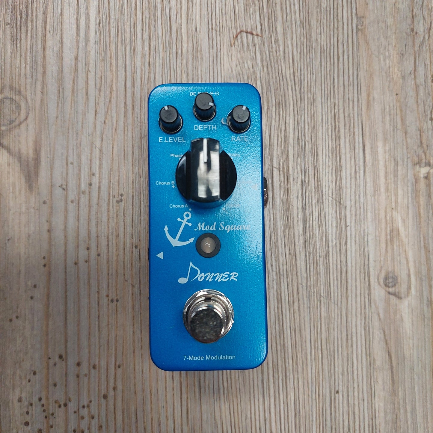 Donner Mod Square 7-Mode Modulation Effects Pedal (USED)