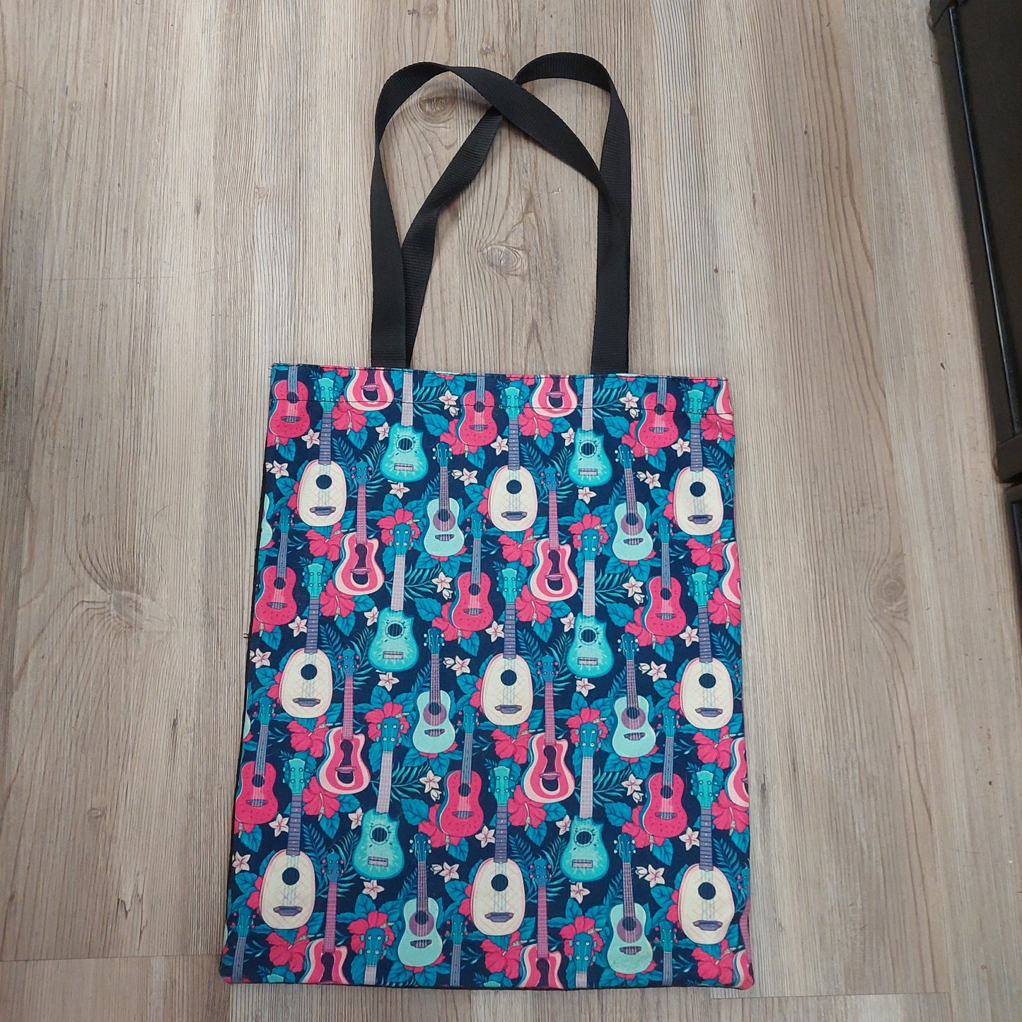 Colorful Guitars Design Tote (USED)