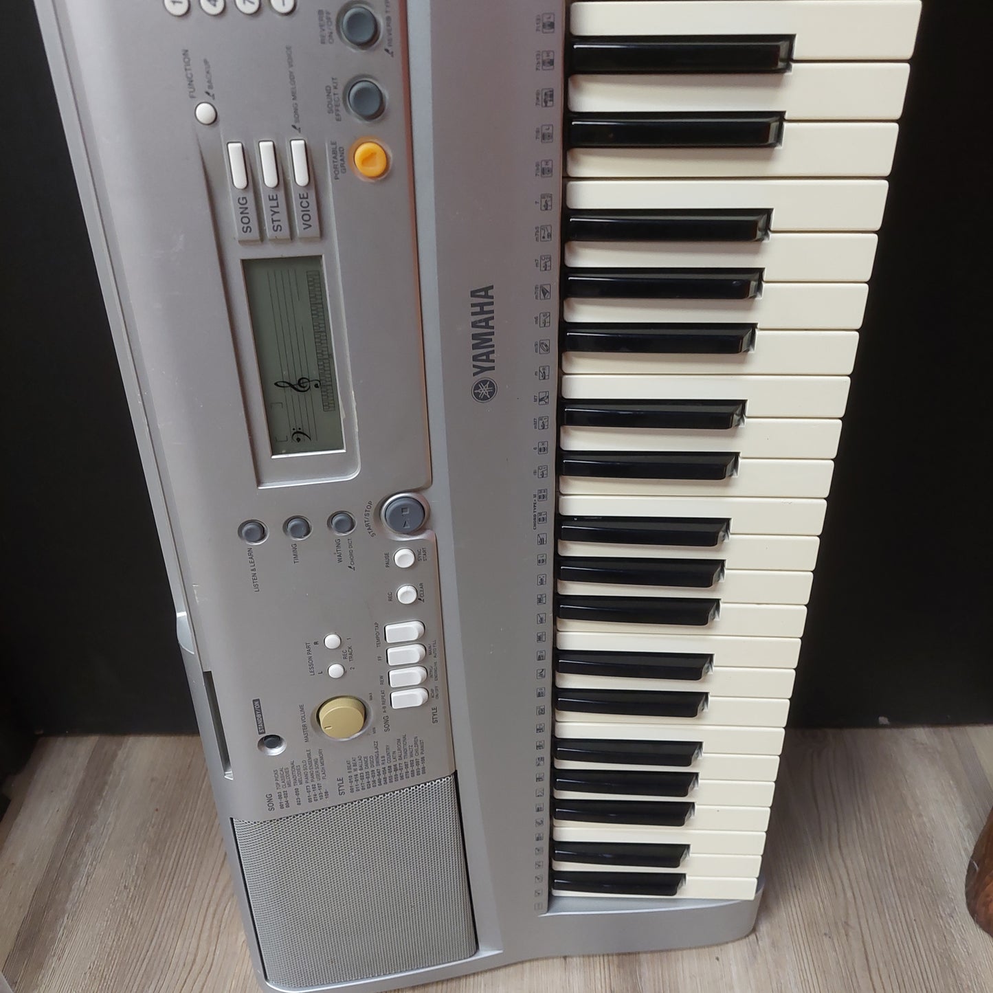 Yamaha YPT-300 61- Key Keyboard w/ Power Supply & Music Sheet Stand (USED) "Missing Battery Plate" SN# 21UBMO15490 (USED)