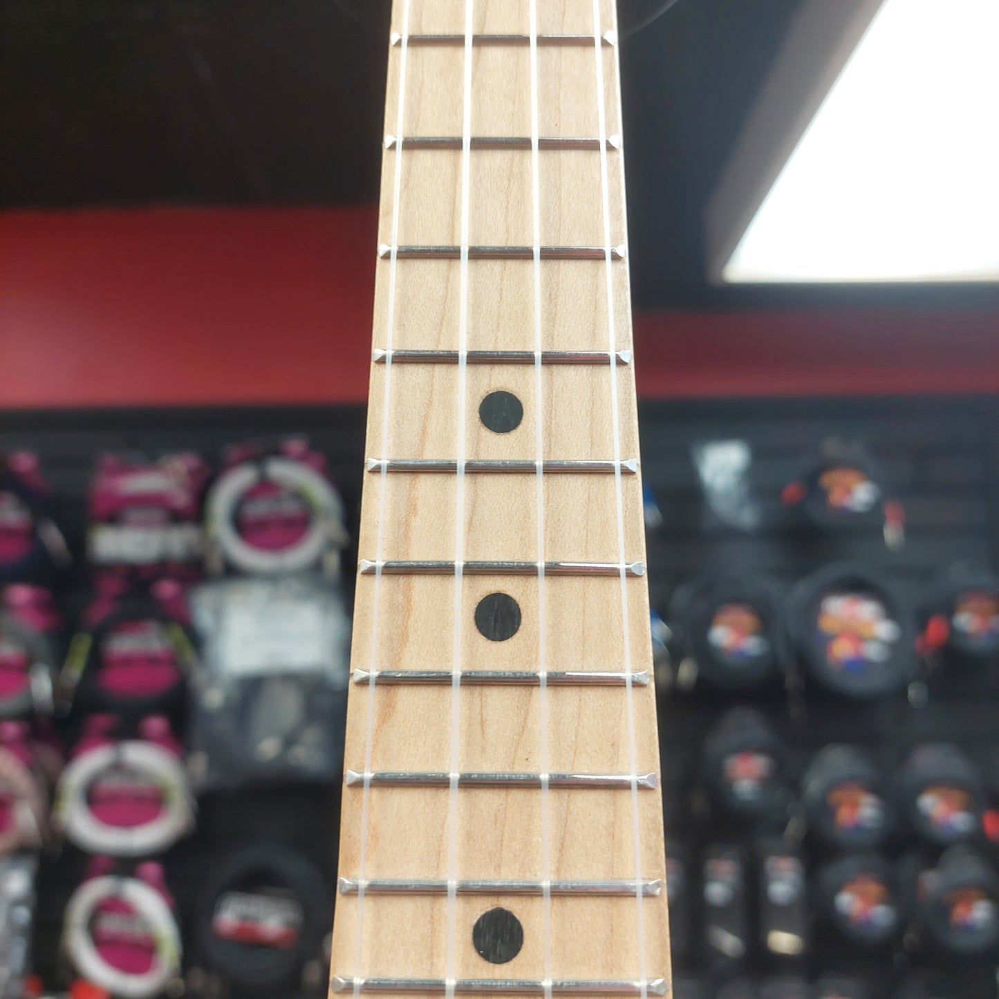 Loop Soprano Ukulele - White (USED)