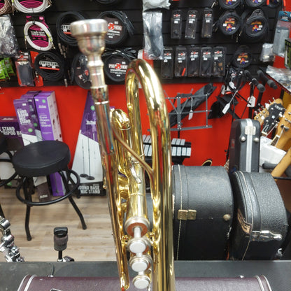 Yamaha YCR2310 Trumpet w/ Hardcase SN# 203009A "Made In Japan" Has Small Dent In Mouthpiece Tubing & Stuck Slide "Sold As Is"