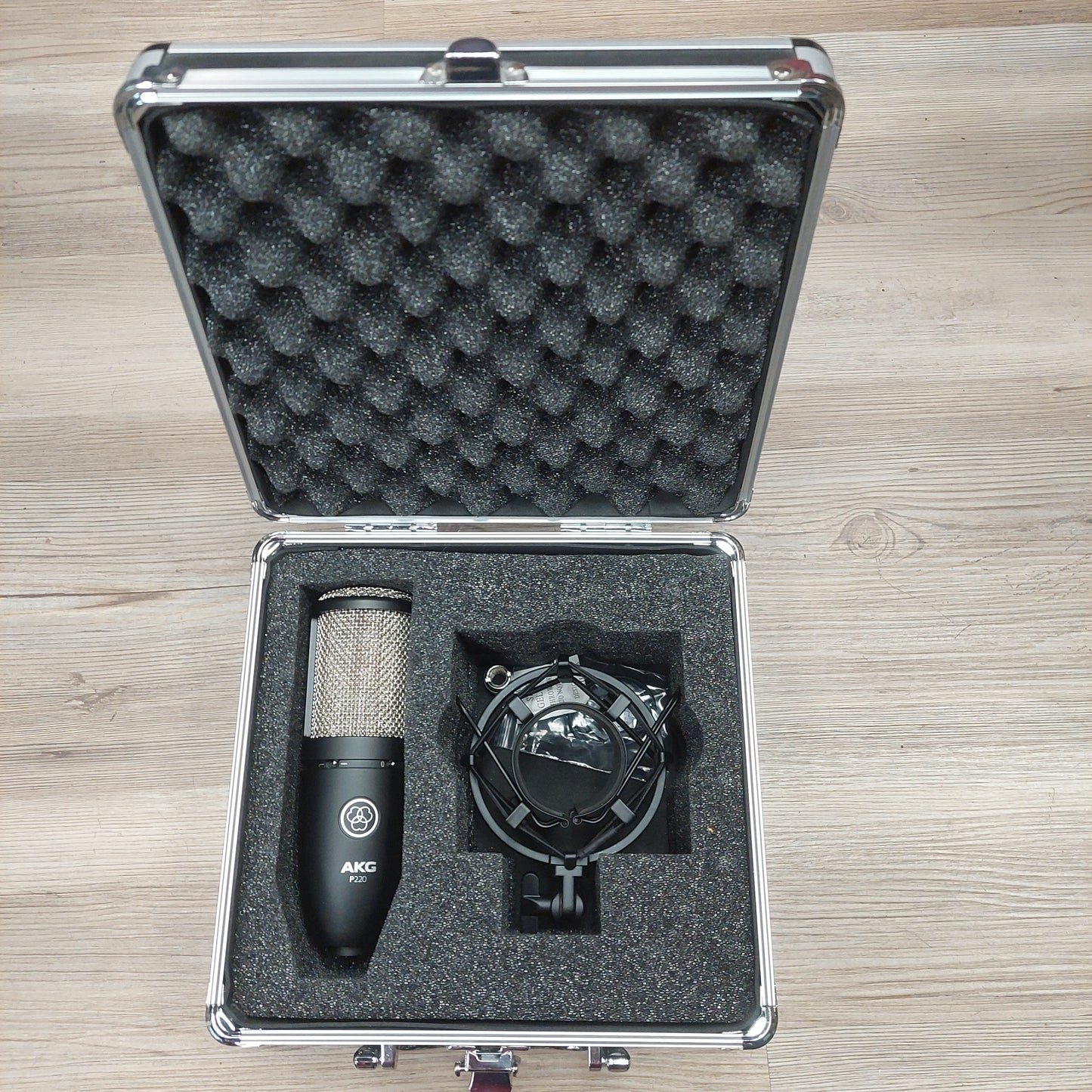 AKG P220 Project Studio Condenser Microphone w/ Shock Mount & AKG Hard Case (USED)