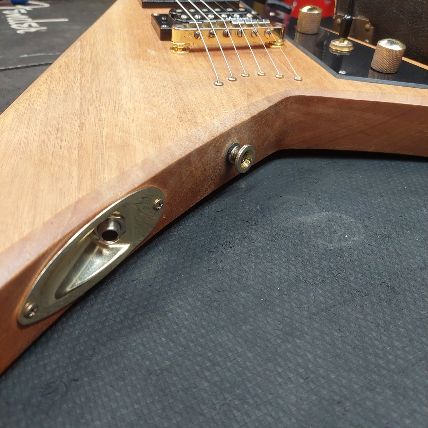 2019 Jackson JS Series Rhoads JS32T FSR Amaranth Fingerboard, Natural Oil  SN# CWJ1940625