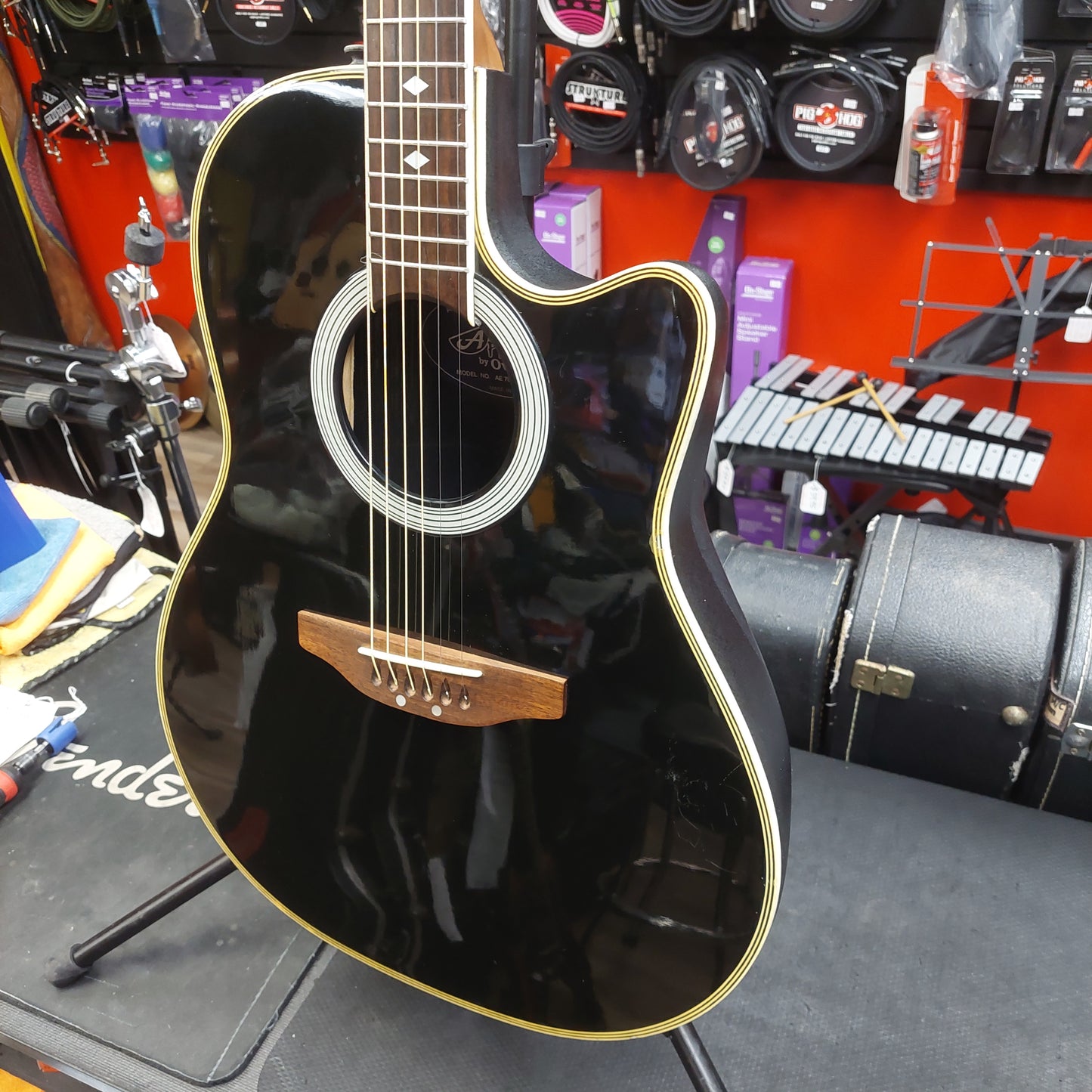 1990's Applause by Ovation AE700 Acoustic/Electric Guitar - Black Gloss w/ Hard Case "Made In Korea" SN# 8048858 "Sold As Is" Bridge Slightly Lifting & Neck Is Cracked