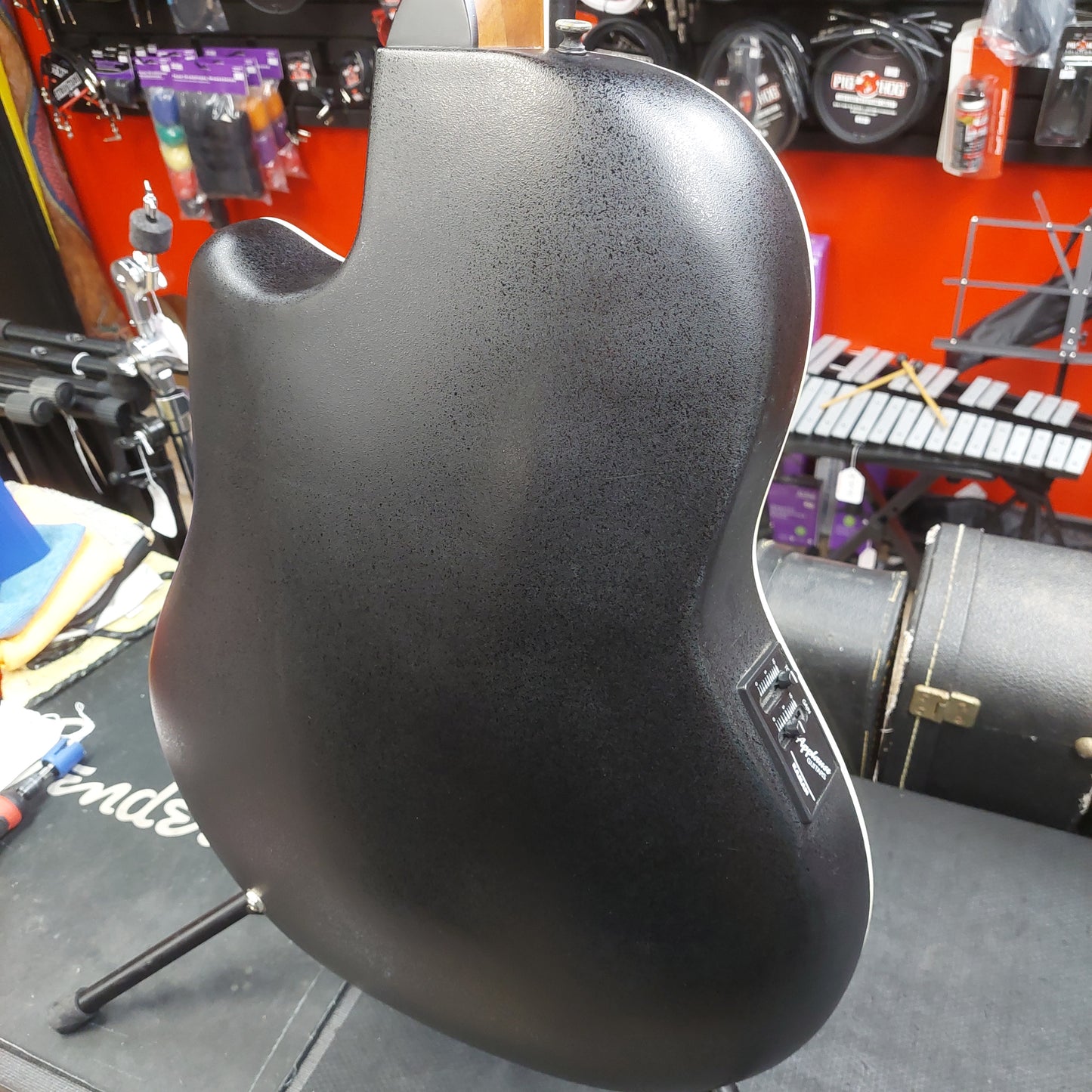 1990's Applause by Ovation AE700 Acoustic/Electric Guitar - Black Gloss w/ Hard Case "Made In Korea" SN# 8048858 "Sold As Is" Bridge Slightly Lifting & Neck Is Cracked