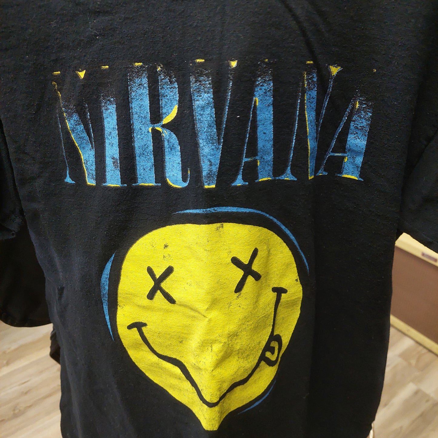 Nirvana Happy Face Graphic Band T-Shirt - Medium - Black