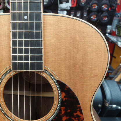 2005-2006 Jean Larrivee OM-03 Acoustic Guitar - Natural w/ Hard Case SN# 129309 "Made In USA"