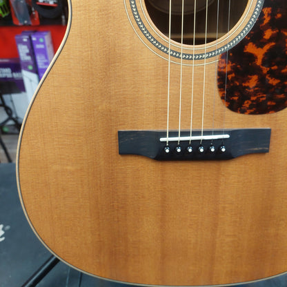 2005-2006 Jean Larrivee OM-03 Acoustic Guitar - Natural w/ Hard Case SN# 129309 "Made In USA"
