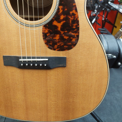 2005-2006 Jean Larrivee OM-03 Acoustic Guitar - Natural w/ Hard Case SN# 129309 "Made In USA"