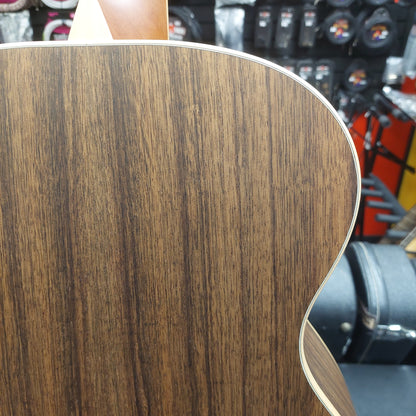 2005-2006 Jean Larrivee OM-03 Acoustic Guitar - Natural w/ Hard Case SN# 129309 "Made In USA"