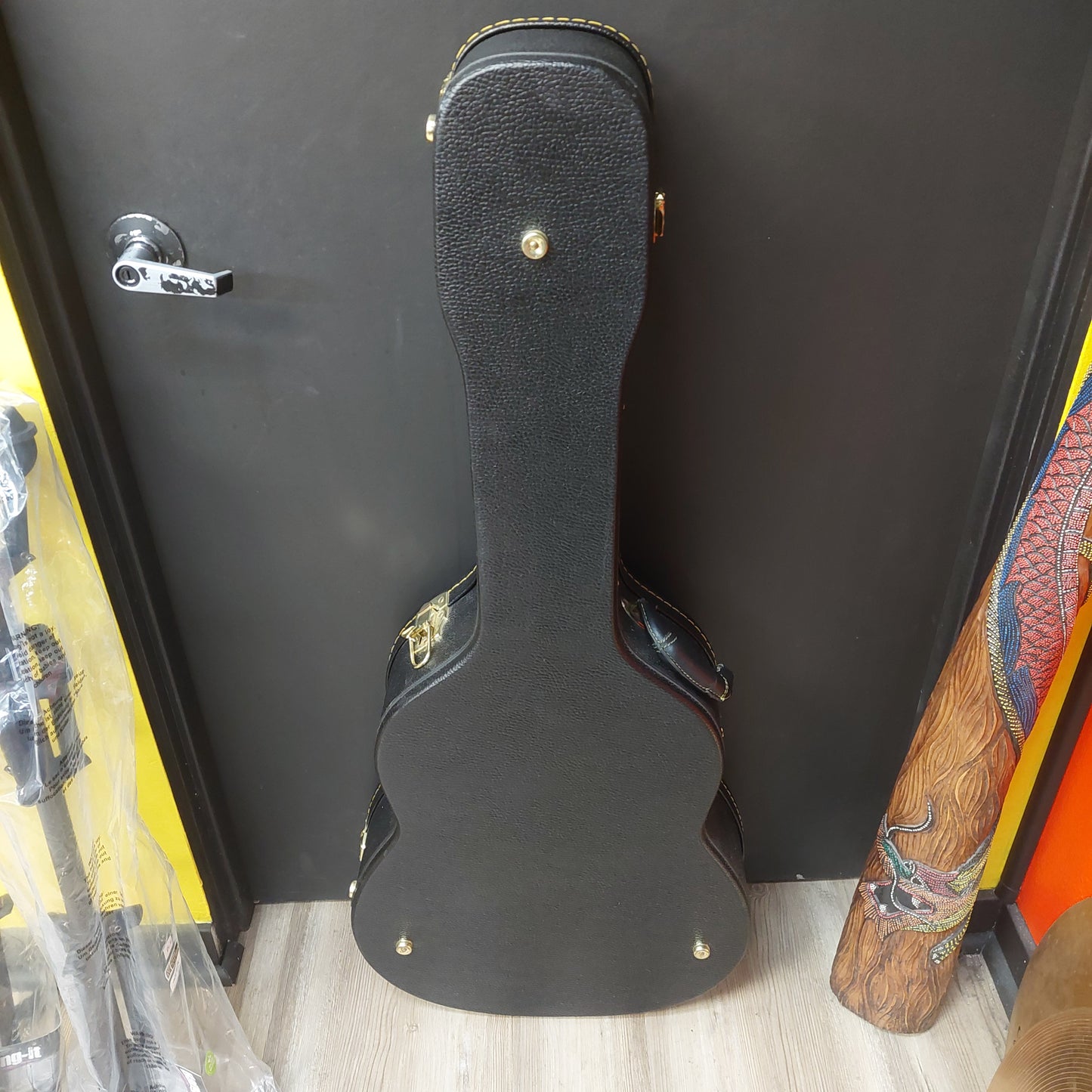 2005-2006 Jean Larrivee OM-03 Acoustic Guitar - Natural w/ Hard Case SN# 129309 "Made In USA"