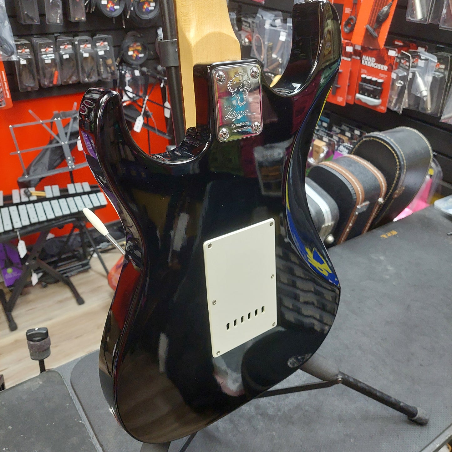 Lyon by Washburn Electric Guitar - Black  w/ Lyon Gig Bag (USED)
