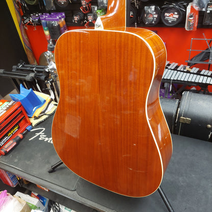 2004 Washburn D9C Acoustic Guitar - Natural SN# FC040701302