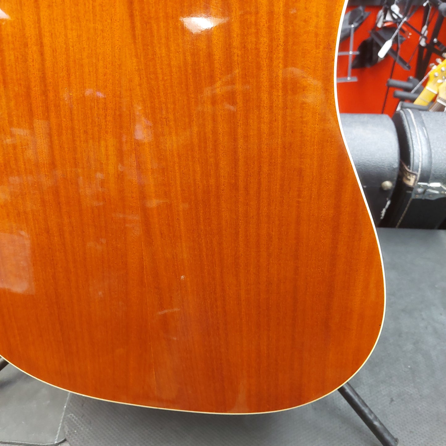 2004 Washburn D9C Acoustic Guitar - Natural SN# FC040701302