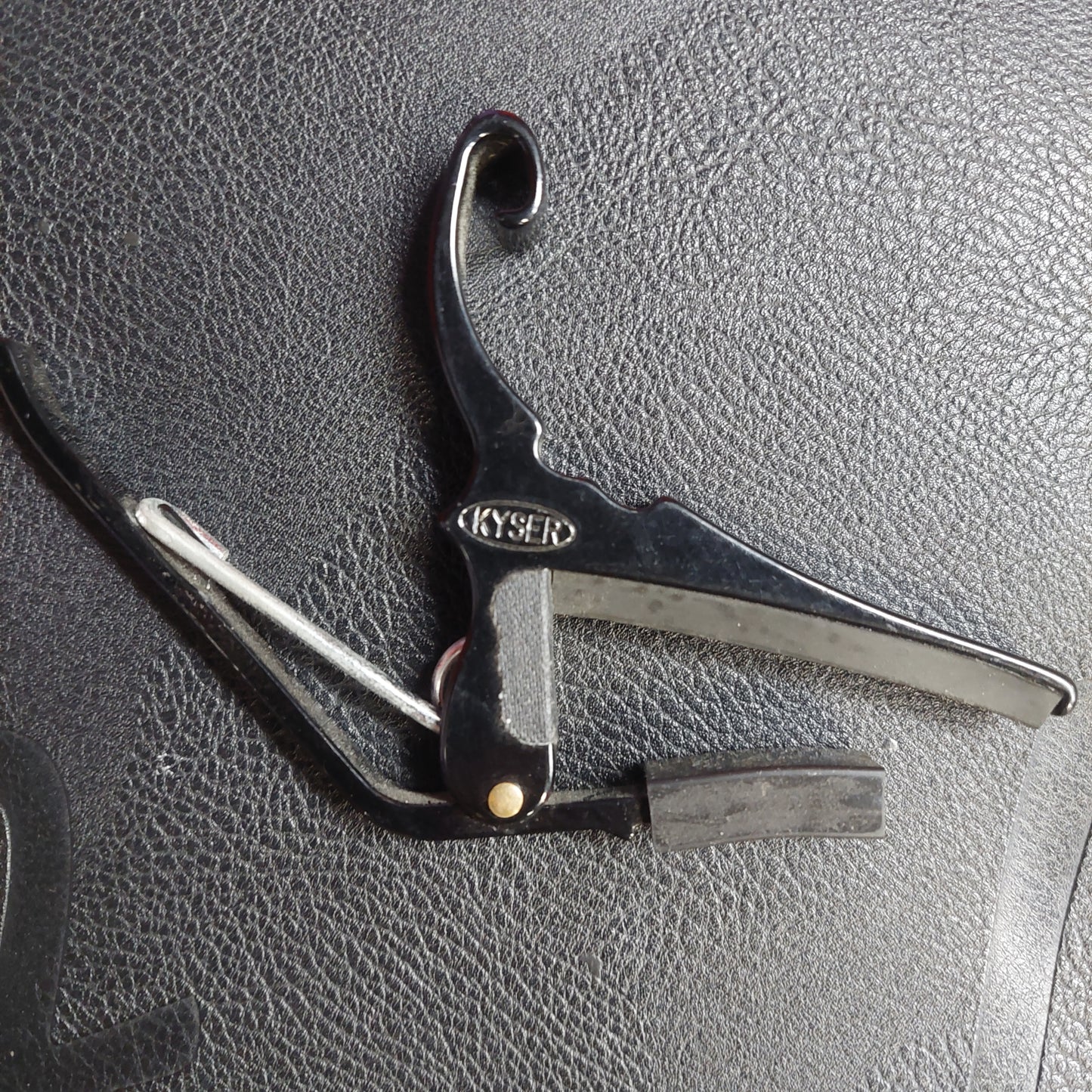 Kyser KG6B Quick-Change Guitar Capo for 6-String Acoustic Guitars - Black (USED)