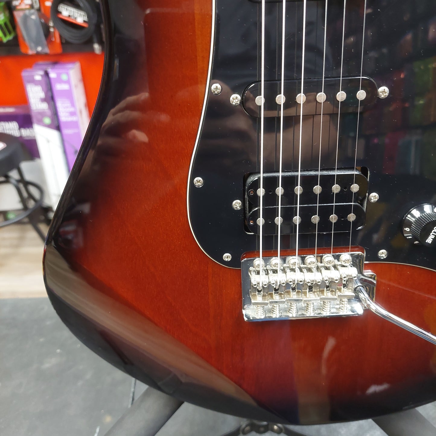 2011 Yamaha Pacifica PAC012DLX Double Cutaway Electric Guitar - Old Violin Sunburst SN# llN123410
