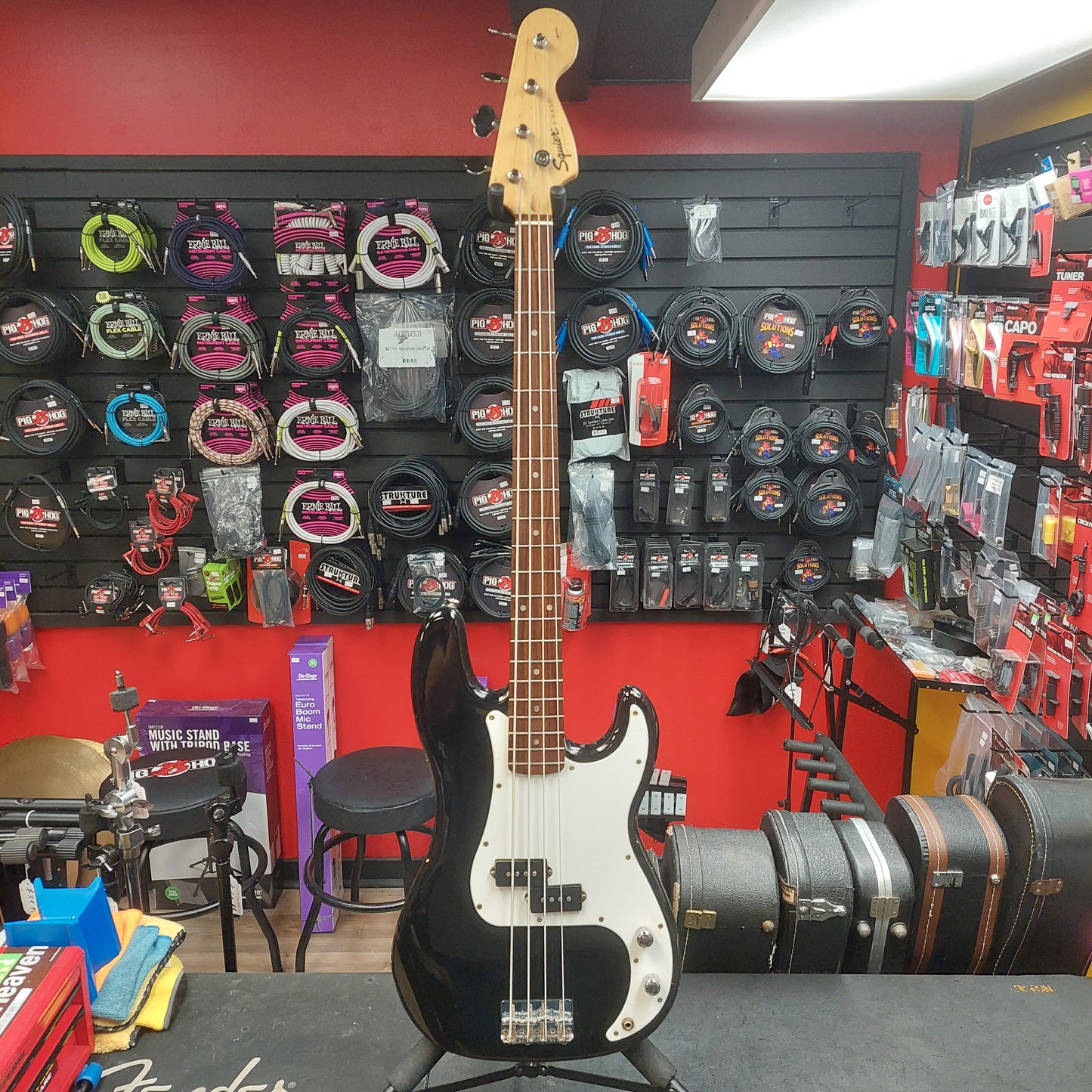 2000 Squier Affinity Precision Bass Rosewood Fingerboard - Black "Sold As Is" Has slightly Warped Neck