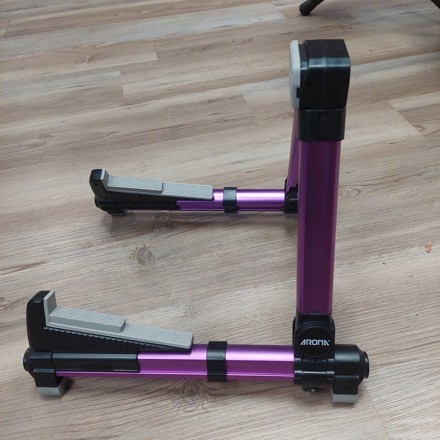 AROMA Aluminum Alloy A-Frame Foldable Guitar Stand - Purple (USED)