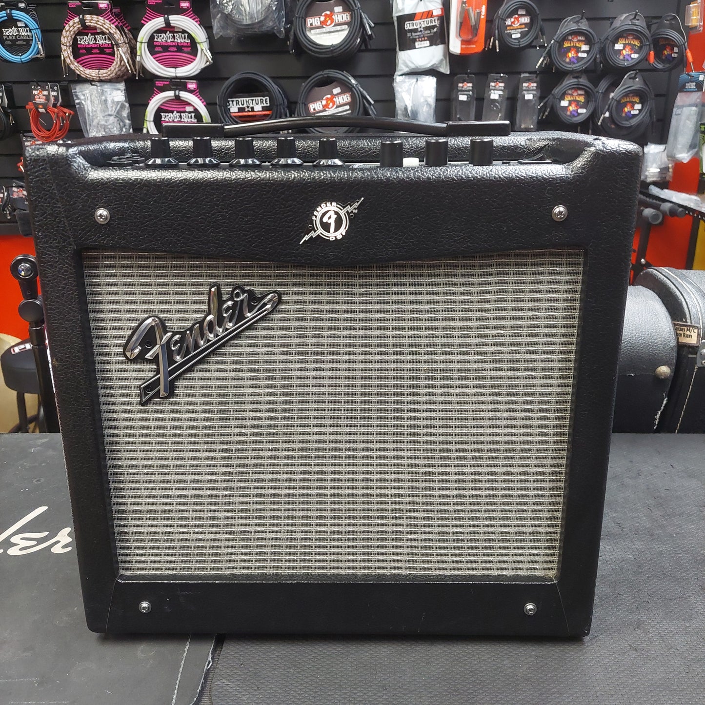 2014 Fender Mustang 1 (V.2) 20 Watt 120V 1x8" Modeling Guitar Combo Amplifier SN# CGPB14010701