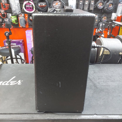 2014 Fender Mustang 1 (V.2) 20 Watt 120V 1x8" Modeling Guitar Combo Amplifier SN# CGPB14010701