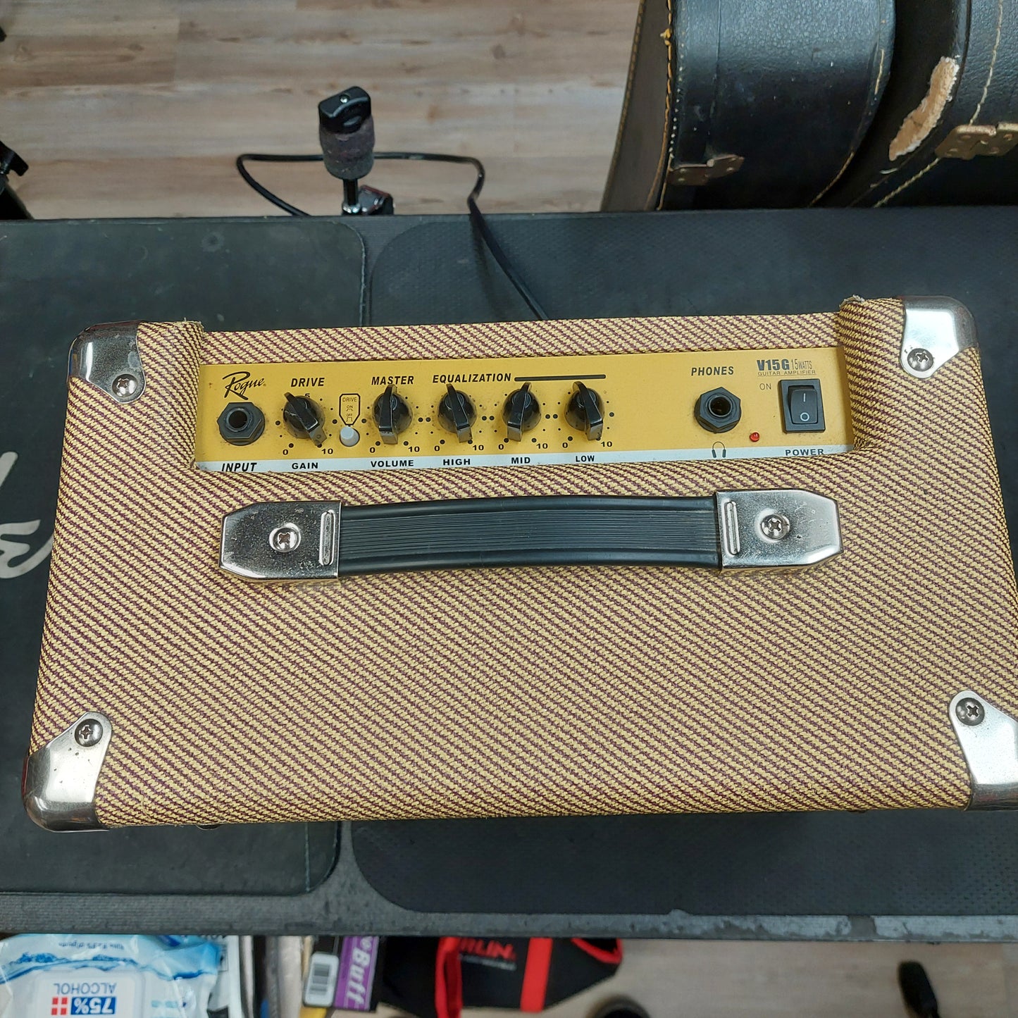 Rogue V15G 15W 1x6.5 Guitar Combo Amplifier - Tweed (USED)