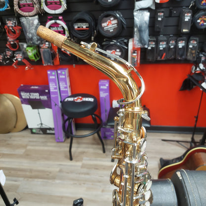 Vito Alto Saxophone - Lacquer w/ Hard Case SN# 041521 (USED) "Made In Taiwan"